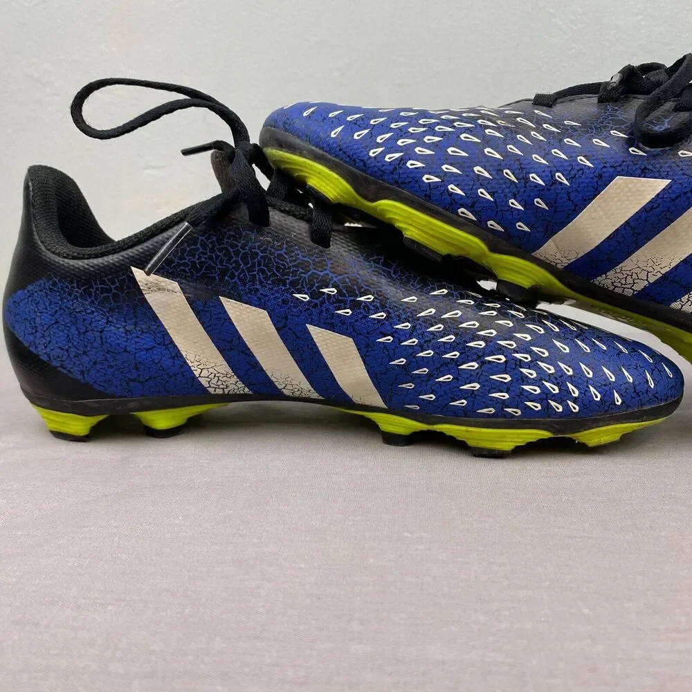 Adidas Cleats Men/Youth US 5.5 Blue Lace Freak.4 Soccer Running Low Top FY0626‎
